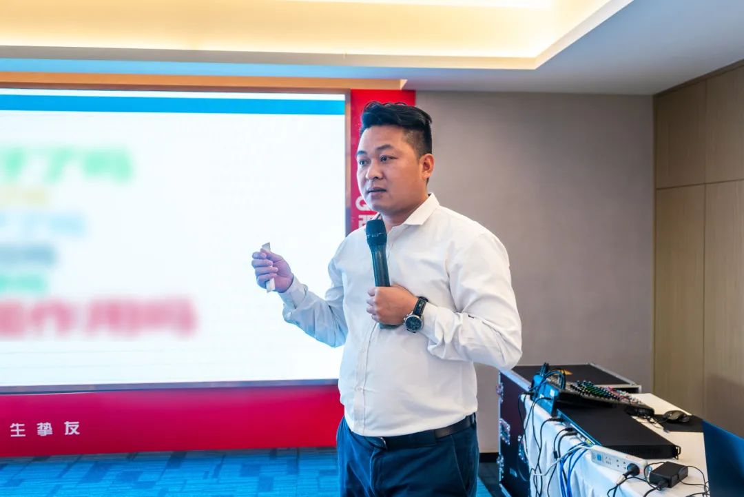聚勢(shì)共鑒?標(biāo)桿領(lǐng)航 | 強(qiáng)輝2025區(qū)域培訓(xùn)峰會(huì)暨美學(xué)賦能行動(dòng)晉江站圓滿落幕(圖13)