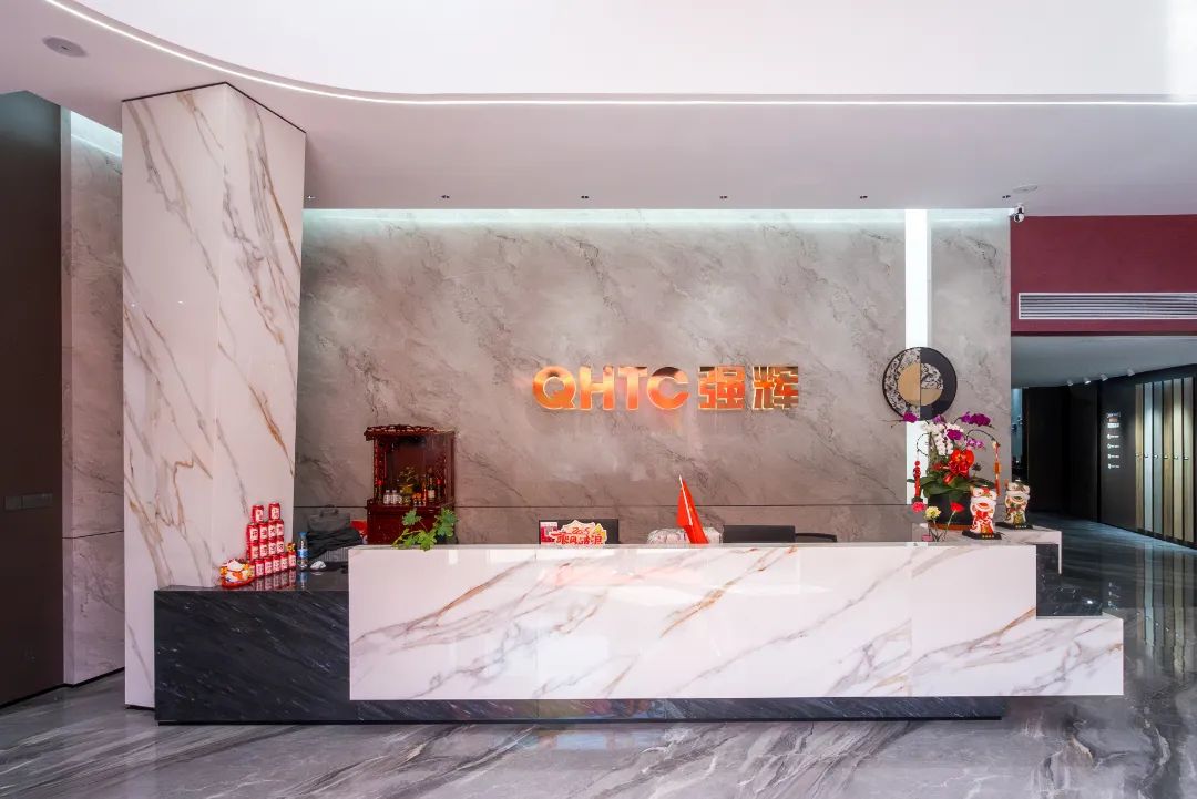 終端風(fēng)采 | 強(qiáng)輝晉江旗艦店，品味質(zhì)感大師館，打卡美學(xué)新坐標(biāo)(圖6)